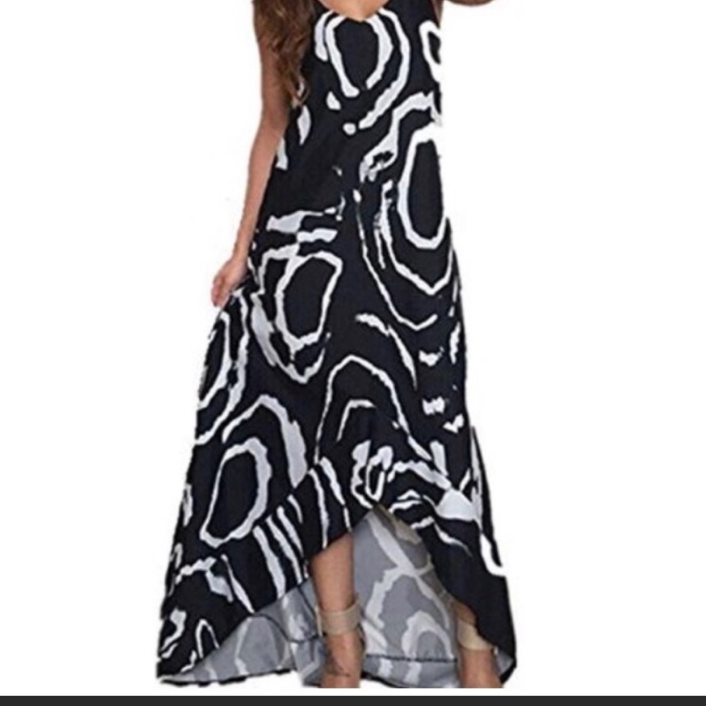 Koobea black and white print dress New no tags